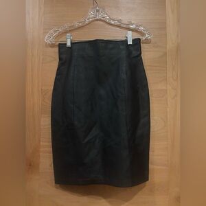 Vintage Classic Black Leather Pencil Skirt.             Size 7